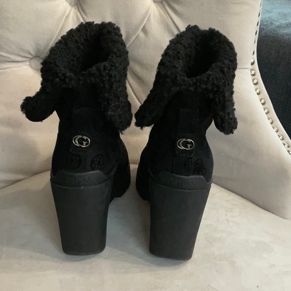 Guess Black Suede Winter Ankle Boots Size 6.5 - Picture 3 of 8